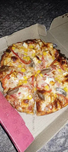 F3 FRIENDS & FAMILY FOODS